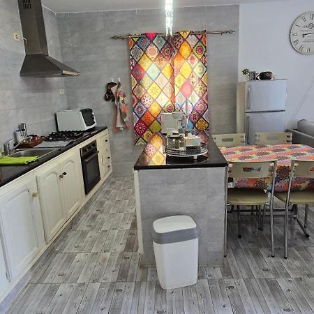 Ain Draham Sejour 1, Appartement Deux Pieces, Prive,Seulement Familles!!! Netflix, Youtube Exteriér fotografie